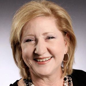 Meet your Posher, Lynn